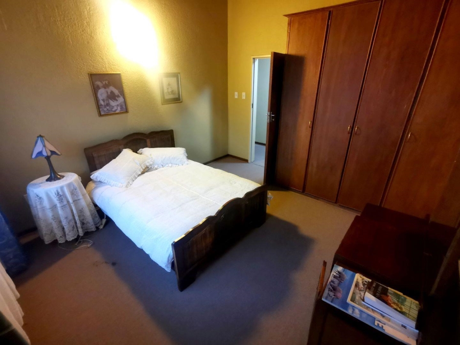 5 Bedroom Property for Sale in Mooivallei Park North West